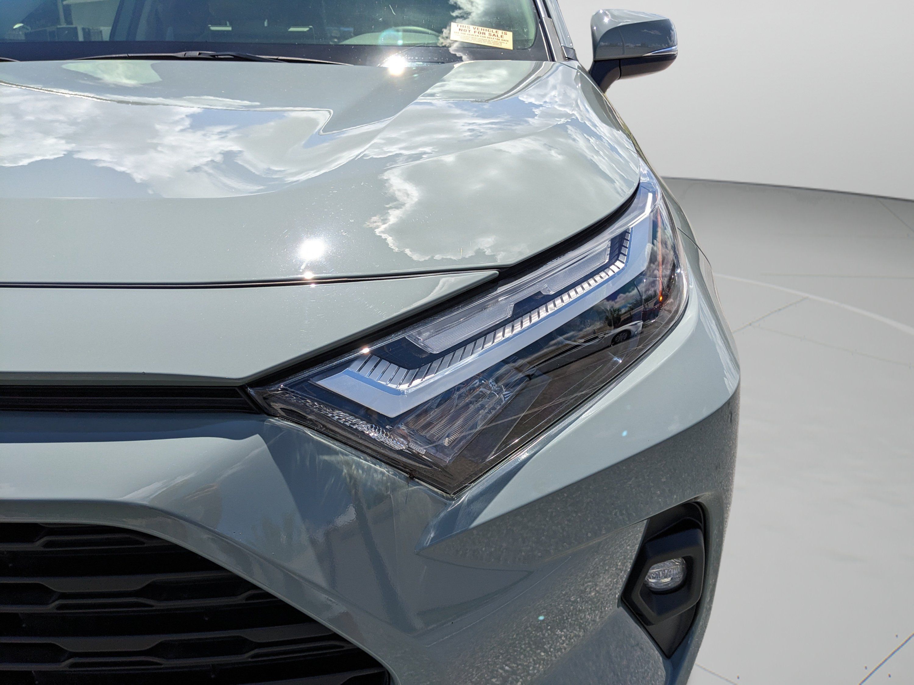 Used 2023 Toyota RAV4 XLE Premium AWD/4WD image 39