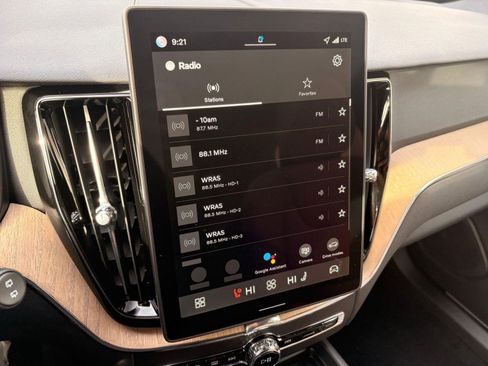 New 2026 Volvo XC60 B5 Plus w/ Climate Package image 29