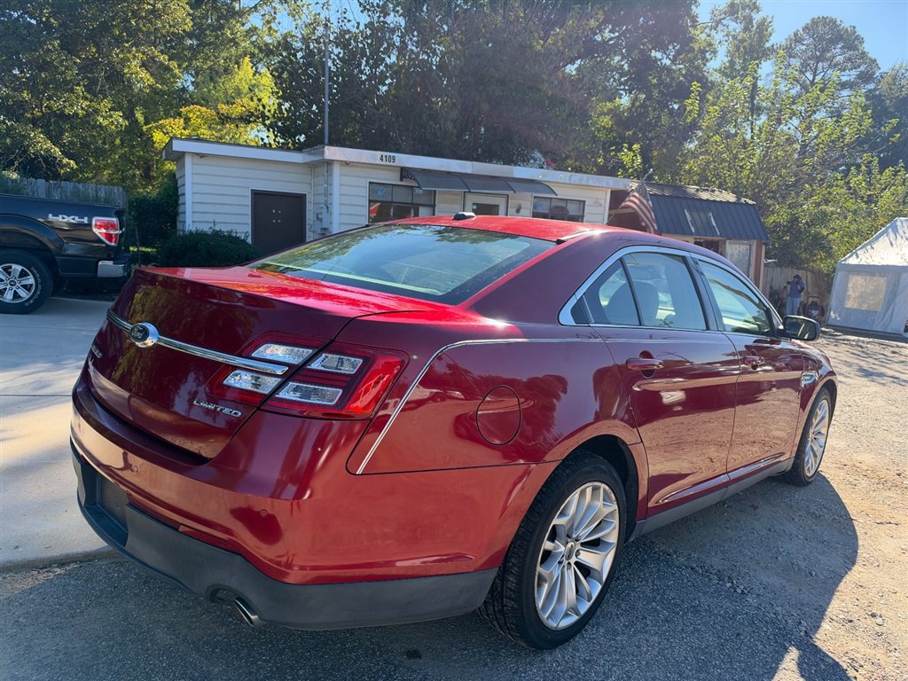 Used 2017 Ford Taurus Limited FWD image 5