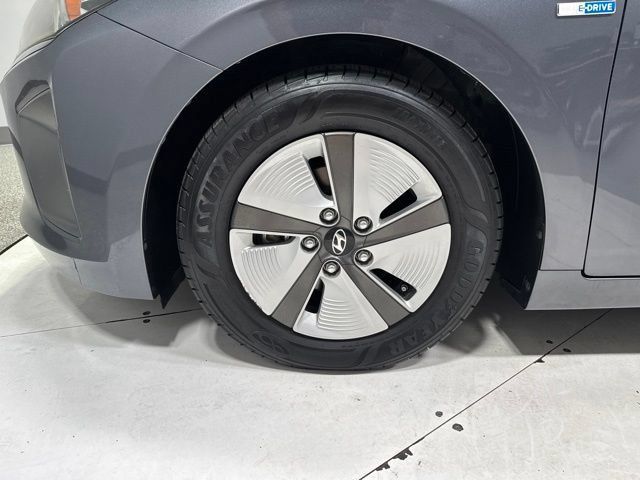 Used 2018 Hyundai Ioniq Blue FWD image 4