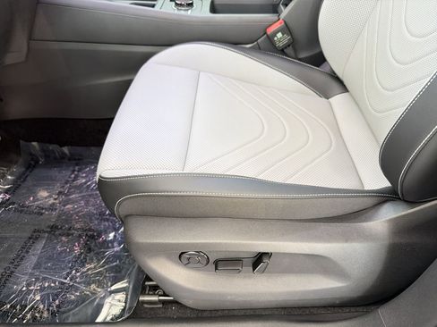 New 2026 Volkswagen Tiguan SE R-Line FWD image 14