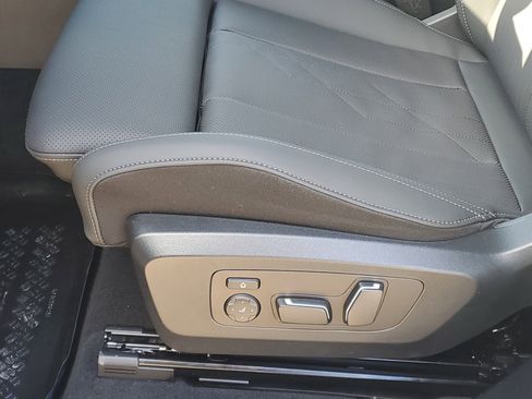 New 2026 BMW X3 xDrive30 w/ Premium Package image 10