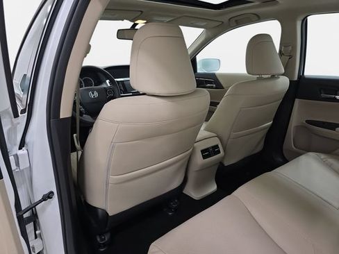 Used 2017 Honda Accord EX-L image 12