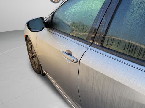 Used 2018 Honda Civic EX image 28