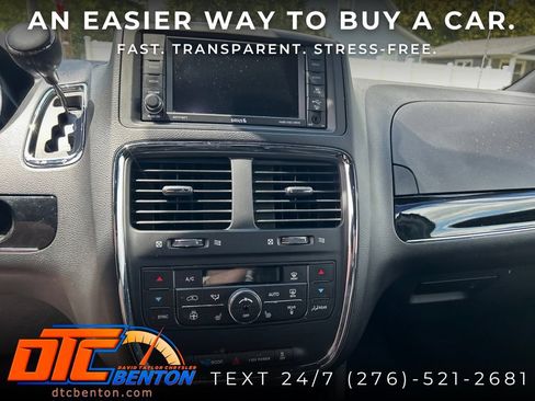 Used 2020 Dodge Grand Caravan SXT w/ Driver Convenience Group FWD image 11