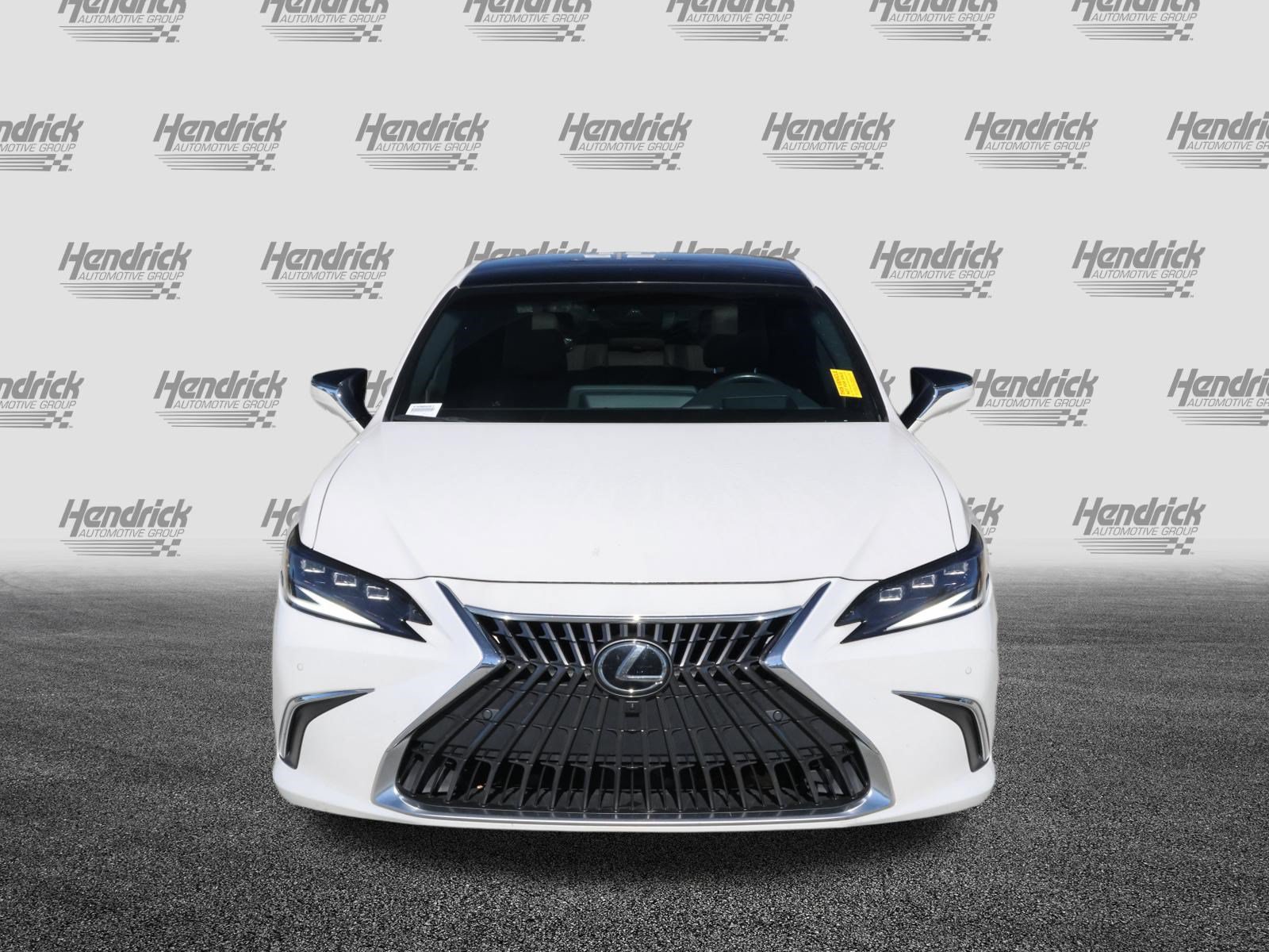 Used 2025 Lexus ES 350 Ultra Luxury w/ Accessory Package (Z2) FWD image 3