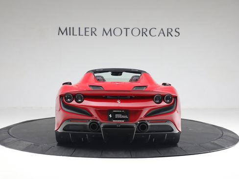 Certified 2021 Ferrari F8 Tributo image 7