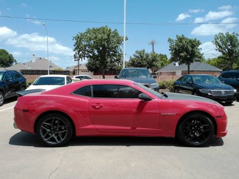 Used 2010 Chevrolet Camaro SS w/ RS Package RWD image 6