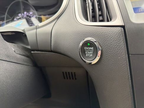 Used 2020 Ford Edge SEL w/ Cold Weather Package image 35