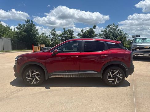 Certified 2025 Nissan Kicks SV w/ SV Premium Package FWD image 2