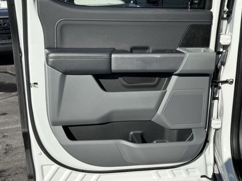 Used 2022 Ford F150 XLT w/ Equipment Group 301A Mid image 31