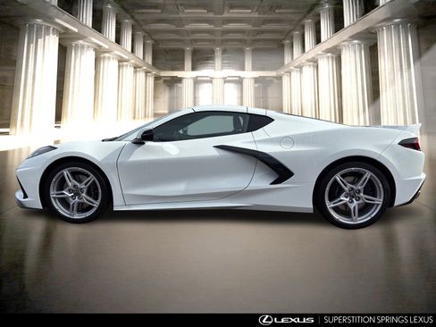 Used 2024 Chevrolet Corvette Stingray Preferred Cpe w/ Z51 Performance Package image 7