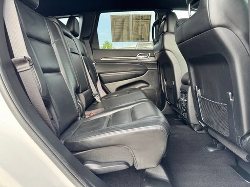 Used 2021 Jeep Grand Cherokee Limited AWD/4WD image 14