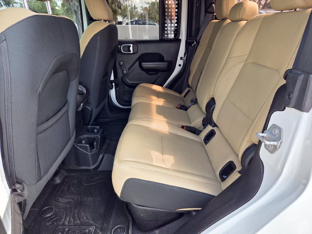 Used 2021 Jeep Gladiator Sport AWD/4WD image 8
