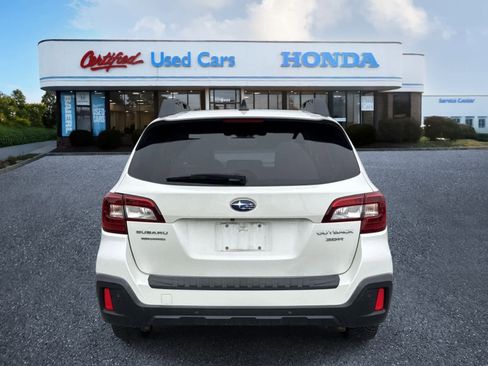 Used 2018 Subaru Outback 3.6R Limited AWD/4WD image 4