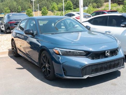 Used 2025 Honda Civic Sport image 3