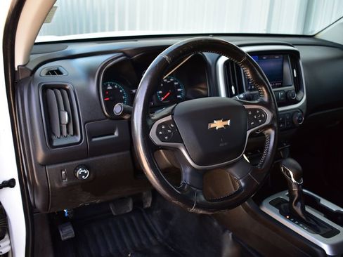Used 2022 Chevrolet Colorado LT w/ Fleet Safety Package RWD image 32