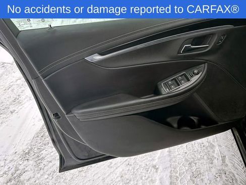 Used 2016 Chevrolet Impala LT w/ Convenience Package image 17