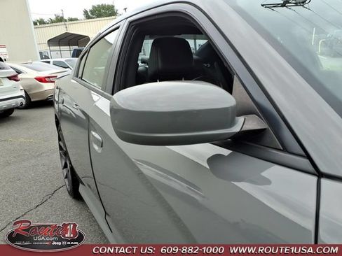 Used 2017 Dodge Charger R/T RWD image 12