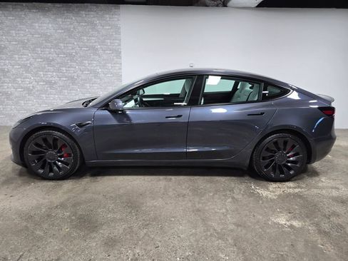 Used 2023 Tesla Model 3 Performance image 2