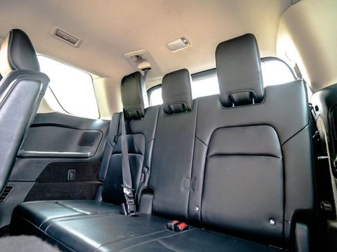 Used 2023 Nissan Pathfinder Platinum AWD/4WD image 43