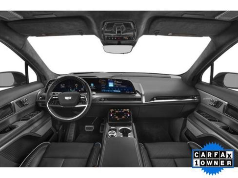 Used 2026 Cadillac Vistiq Platinum w/ LPO, Floor Liner Package AWD/4WD image 11