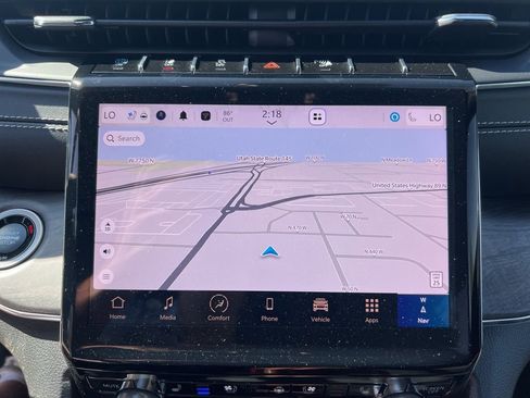 New 2024 Jeep Grand Cherokee Overland AWD/4WD image 15