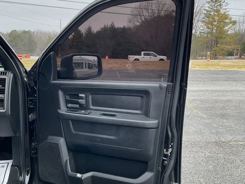 Used 2017 RAM 1500 Express w/ Black Ram 1500 Express Group image 27