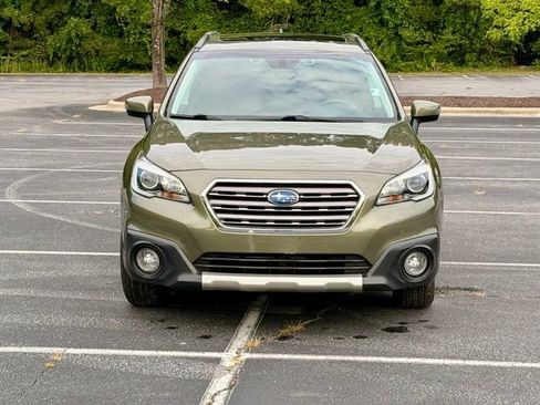 Used 2017 Subaru Outback 2.5i Touring w/ Popular Package #5A AWD/4WD image 12