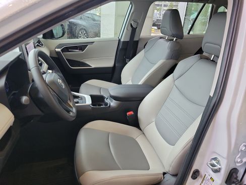 Certified 2025 Toyota RAV4 XLE Premium image 13