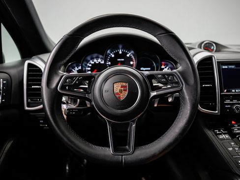 Used 2015 Porsche Cayenne Diesel AWD/4WD image 10
