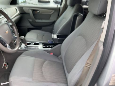 Used 2015 Chevrolet Traverse LT FWD image 10