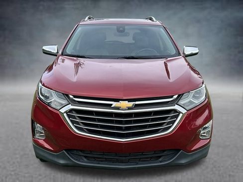 Used 2018 Chevrolet Equinox Premier FWD image 2
