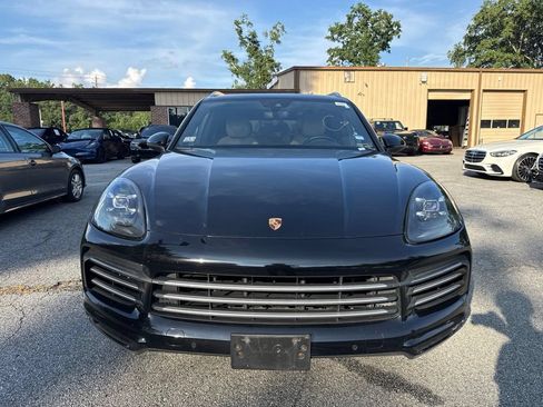Used 2019 Porsche Cayenne AWD/4WD image 3