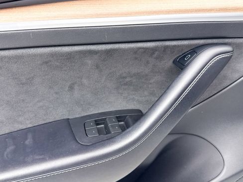 Used 2022 Tesla Model 3 Performance AWD/4WD image 31