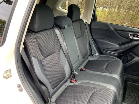 Used 2019 Subaru Forester Premium AWD/4WD image 20