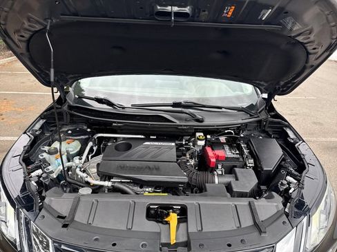 Used 2022 Nissan Rogue S AWD/4WD image 27
