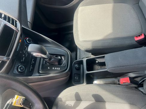 Used 2020 Ford Transit Connect XL FWD image 16