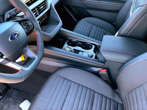 New 2026 Ford Explorer ST-Line w/ ST-Line Street Pack image 7