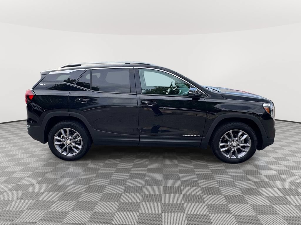 Used 2023 GMC Terrain SLT w/ Infotainment Package II AWD/4WD image 7