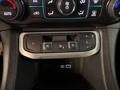 Used 2023 GMC Acadia SLT w/ Preferred Package AWD/4WD image 25