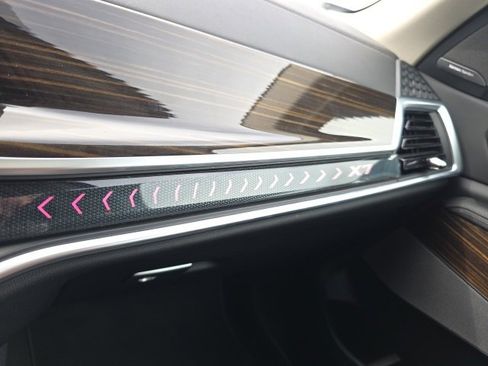Used 2025 BMW X7 xDrive40i image 40