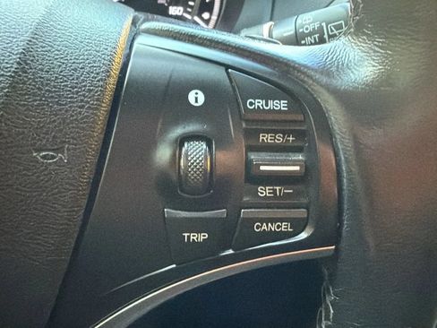 Used 2016 Acura MDX SH-AWD image 11