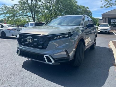 Used 2025 Honda CR-V Sport Touring image 4