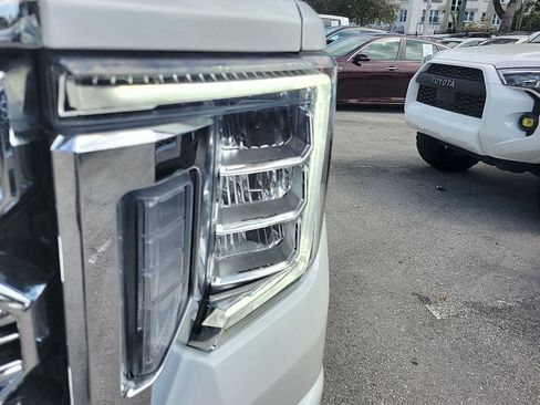 Used 2023 GMC Sierra 3500 Denali w/ Denali Ultimate Package image 7