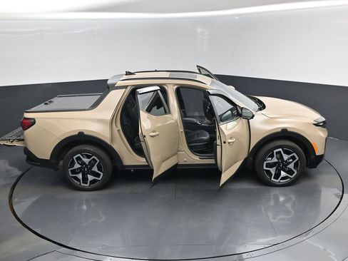 Used 2024 Hyundai Santa Cruz Limited AWD/4WD image 18