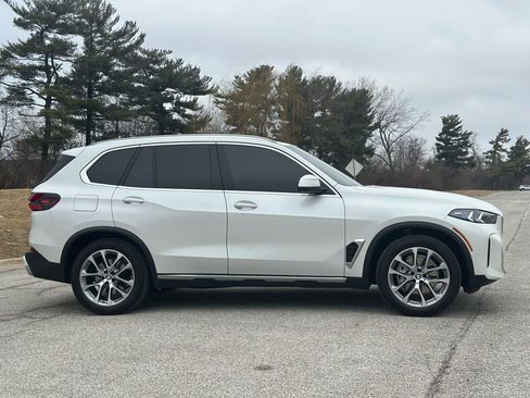 Used 2025 BMW X5 xDrive40i w/ Premium Package image 8