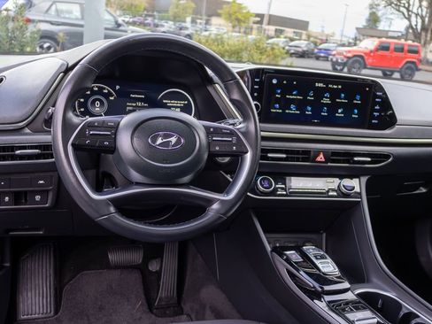 Certified 2023 Hyundai Sonata SEL FWD image 16