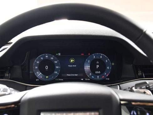 New 2026 Land Rover Range Rover Evoque Dynamic SE AWD/4WD image 31