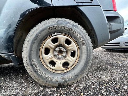 Used 2011 Nissan Xterra X RWD image 14